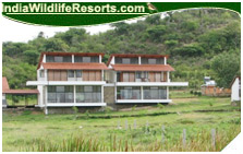 Dholes Den Resort